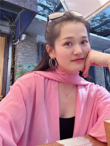 Écolière asiatique